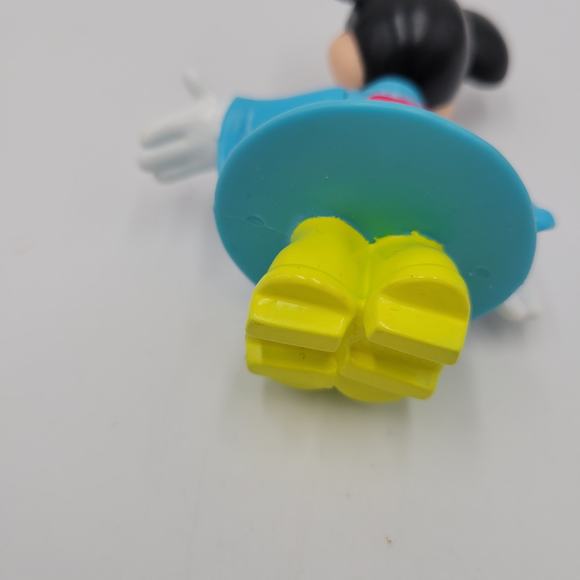 Disney Minnie Mouse Collectible Toy Figure Classic Multicolor - Picture 3 of 6